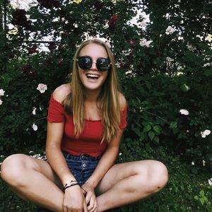 Meet your Posher, Sarah